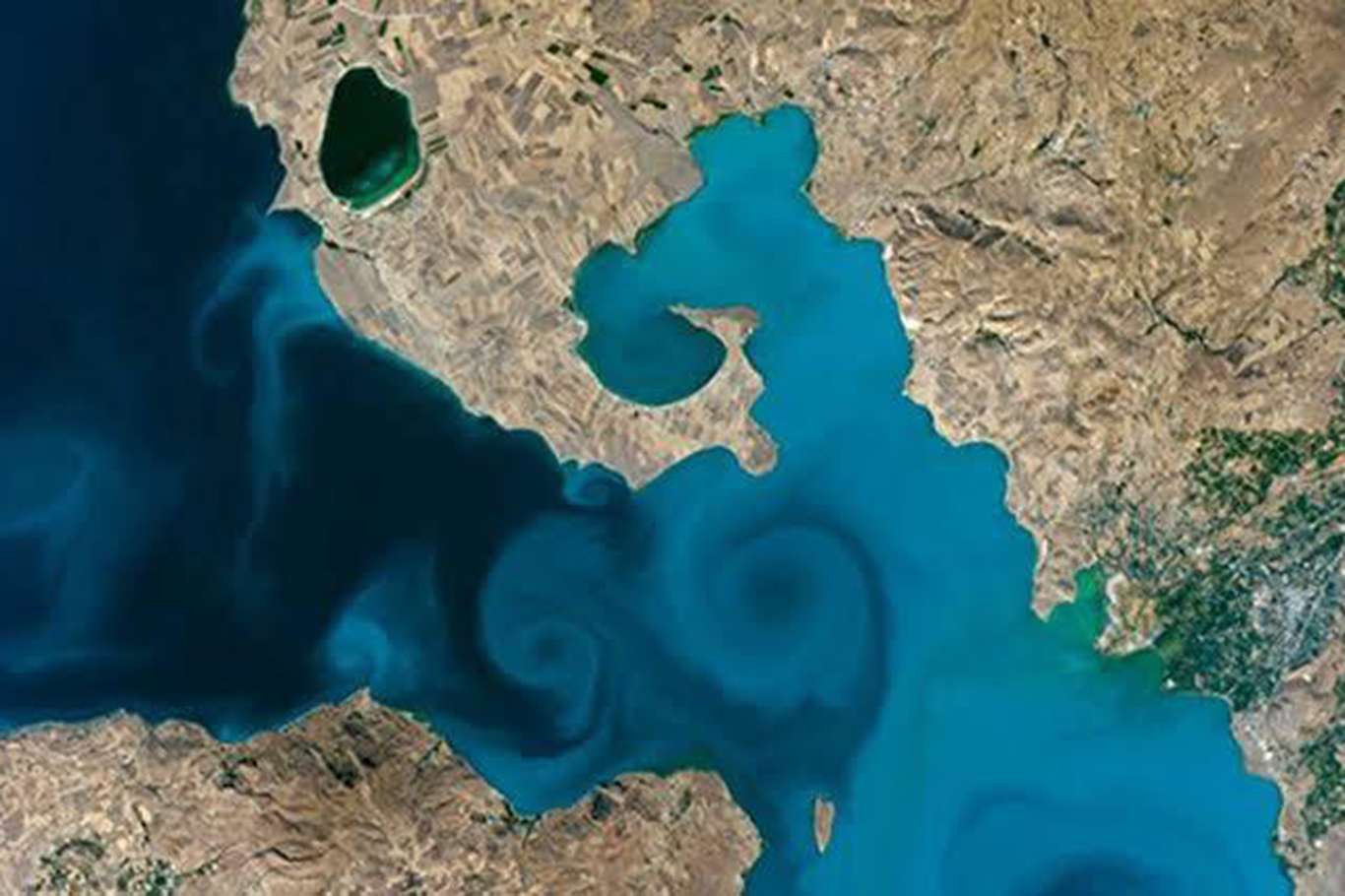 NASA'nın düzenlediği yarışmada Van Gölü fotoğrafı birinci seçildi